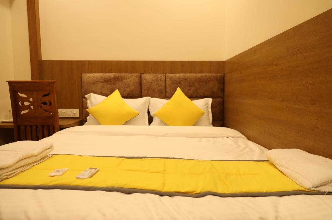 Hotel President Park 코임바토르 객실 사진